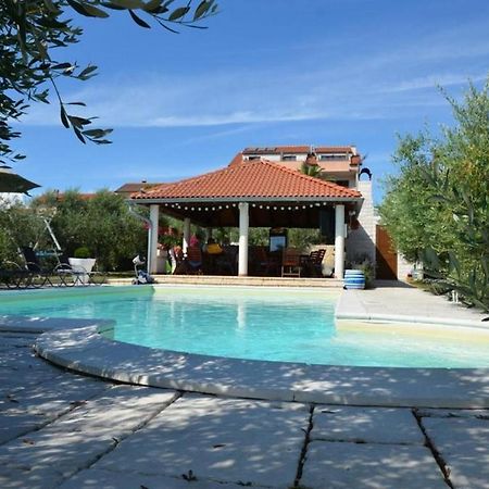 Family Friendly Apartments With A Swimming Pool Povljana, Pag - 244 Екстер'єр фото
