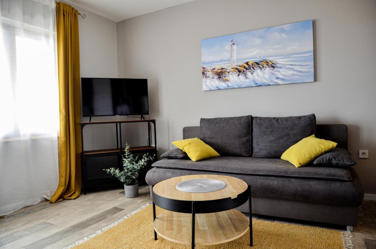 Family Friendly Apartments With A Swimming Pool Povljana, Pag - 244 Екстер'єр фото